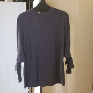 Gently used eri Ali dark gray sweater long sleeve